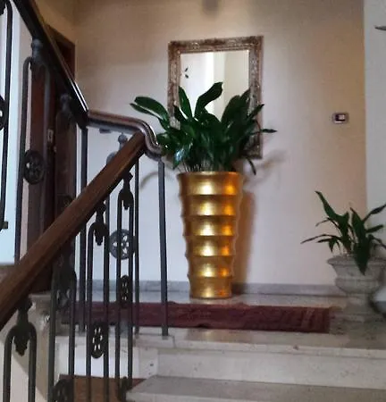 维安但丁之家酒店 招待所 3*